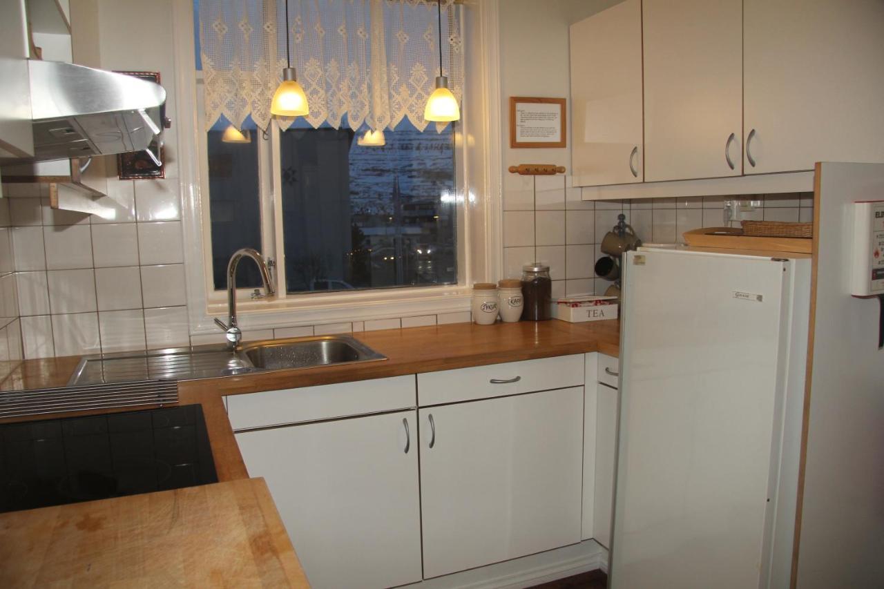אקורירי Gula Villan Guesthouse מראה חיצוני תמונה