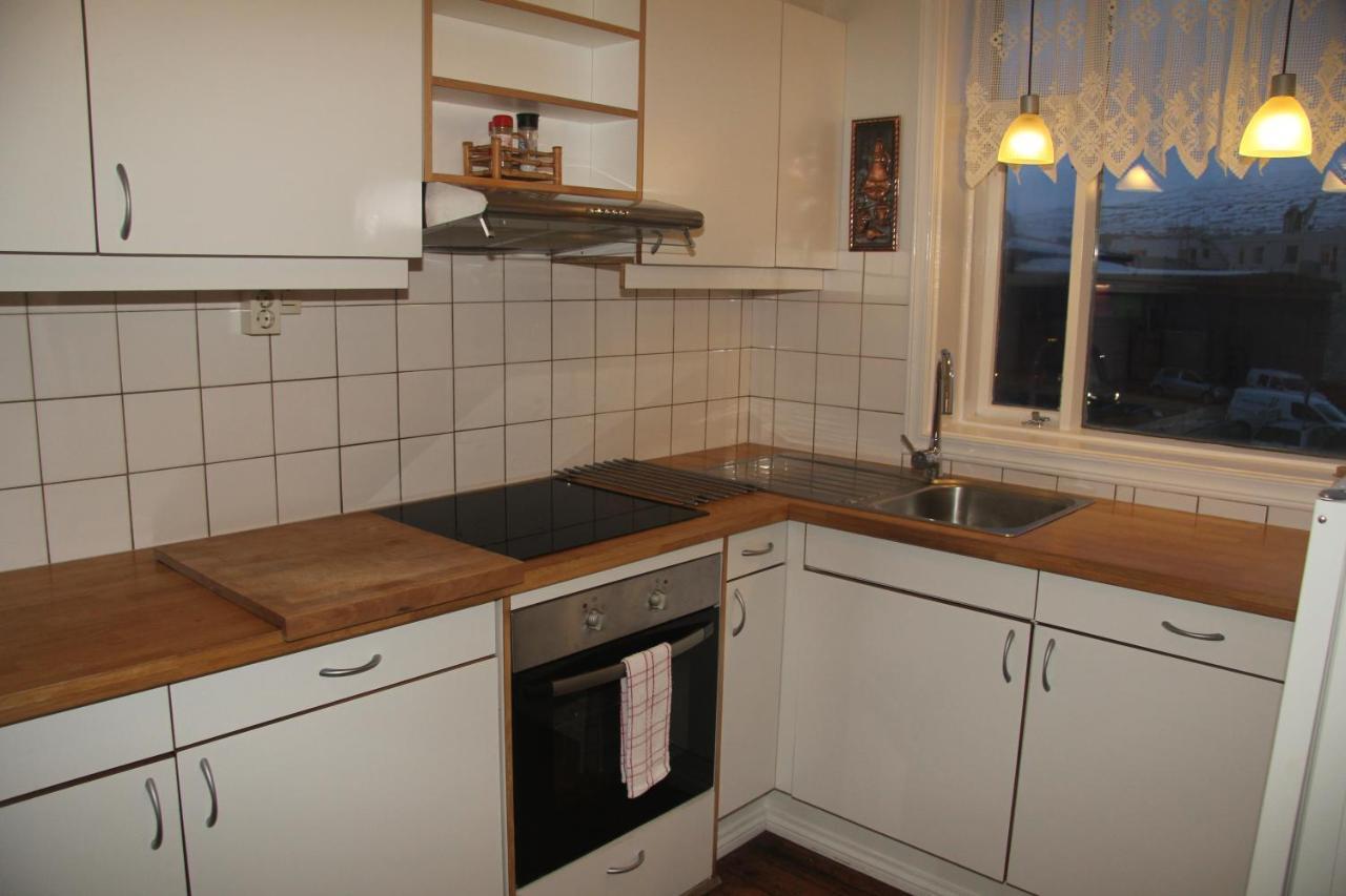 אקורירי Gula Villan Guesthouse מראה חיצוני תמונה