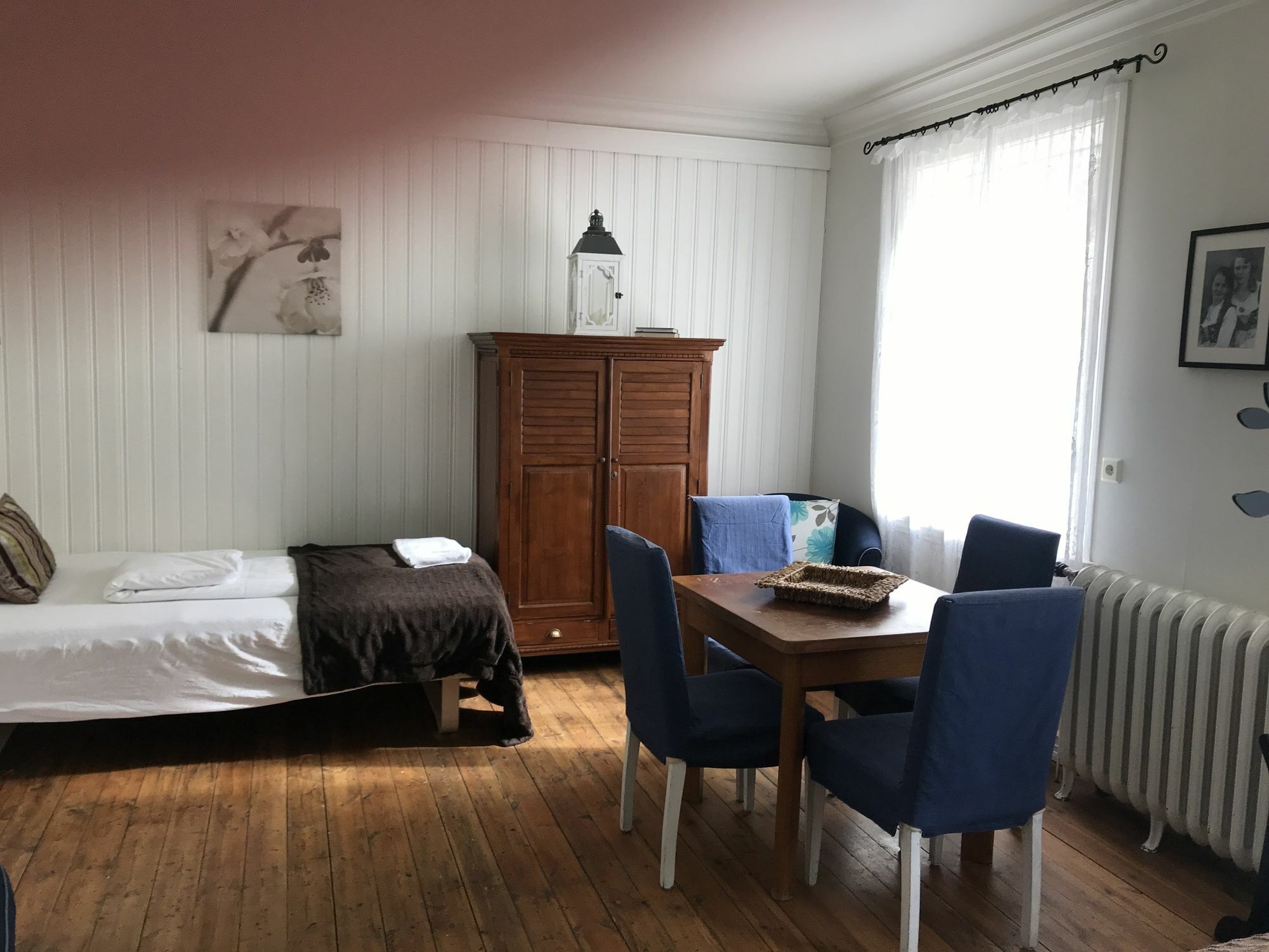 אקורירי Gula Villan Guesthouse מראה חיצוני תמונה