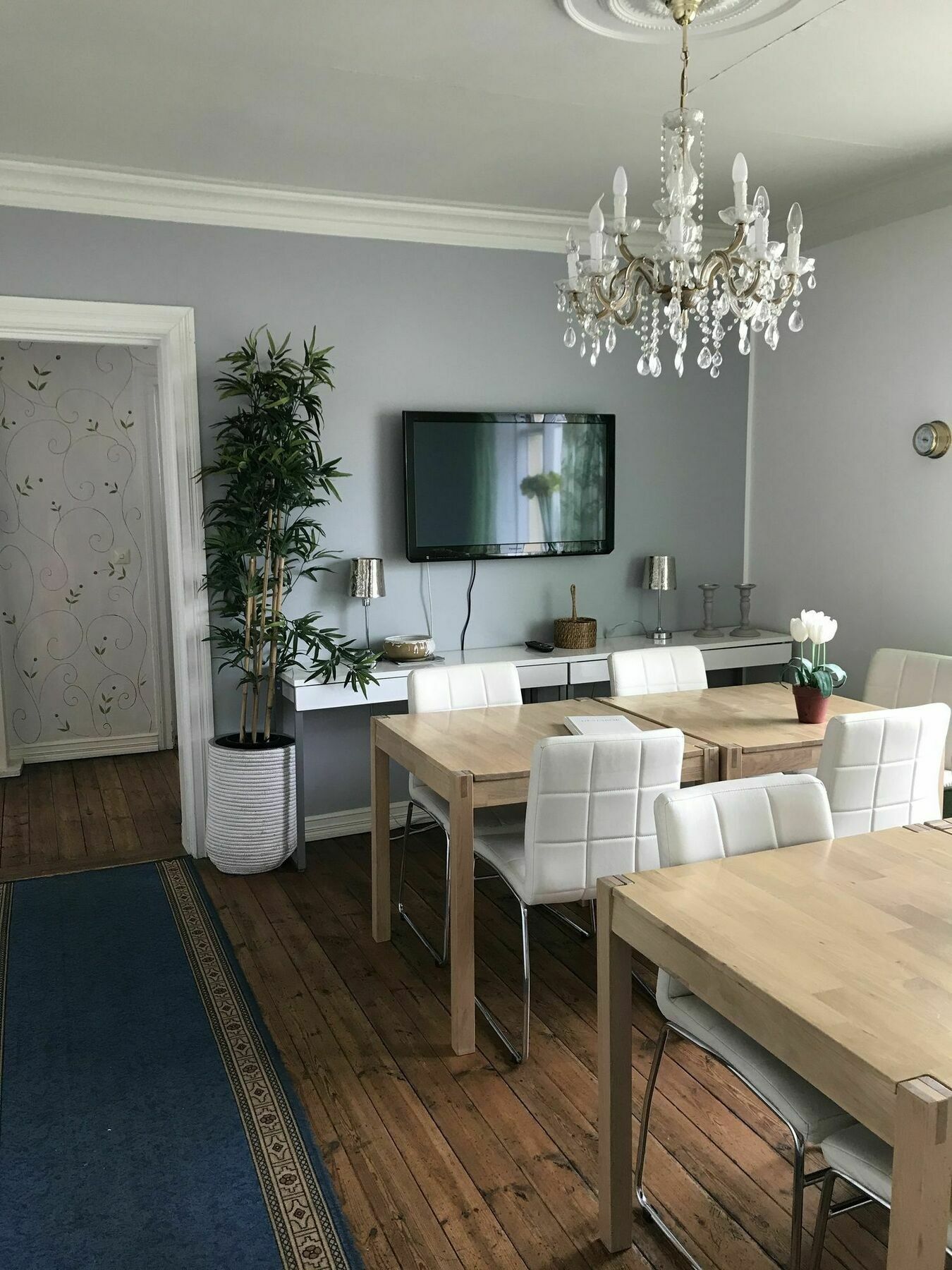 אקורירי Gula Villan Guesthouse מראה חיצוני תמונה