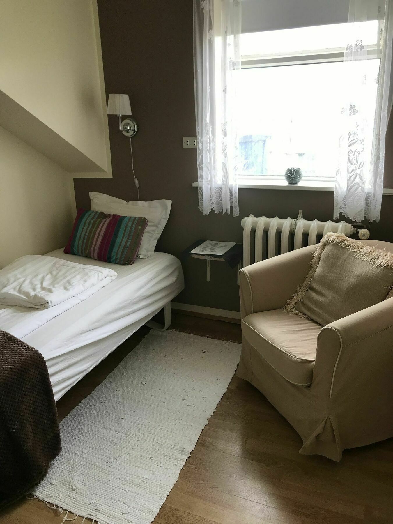 אקורירי Gula Villan Guesthouse מראה חיצוני תמונה