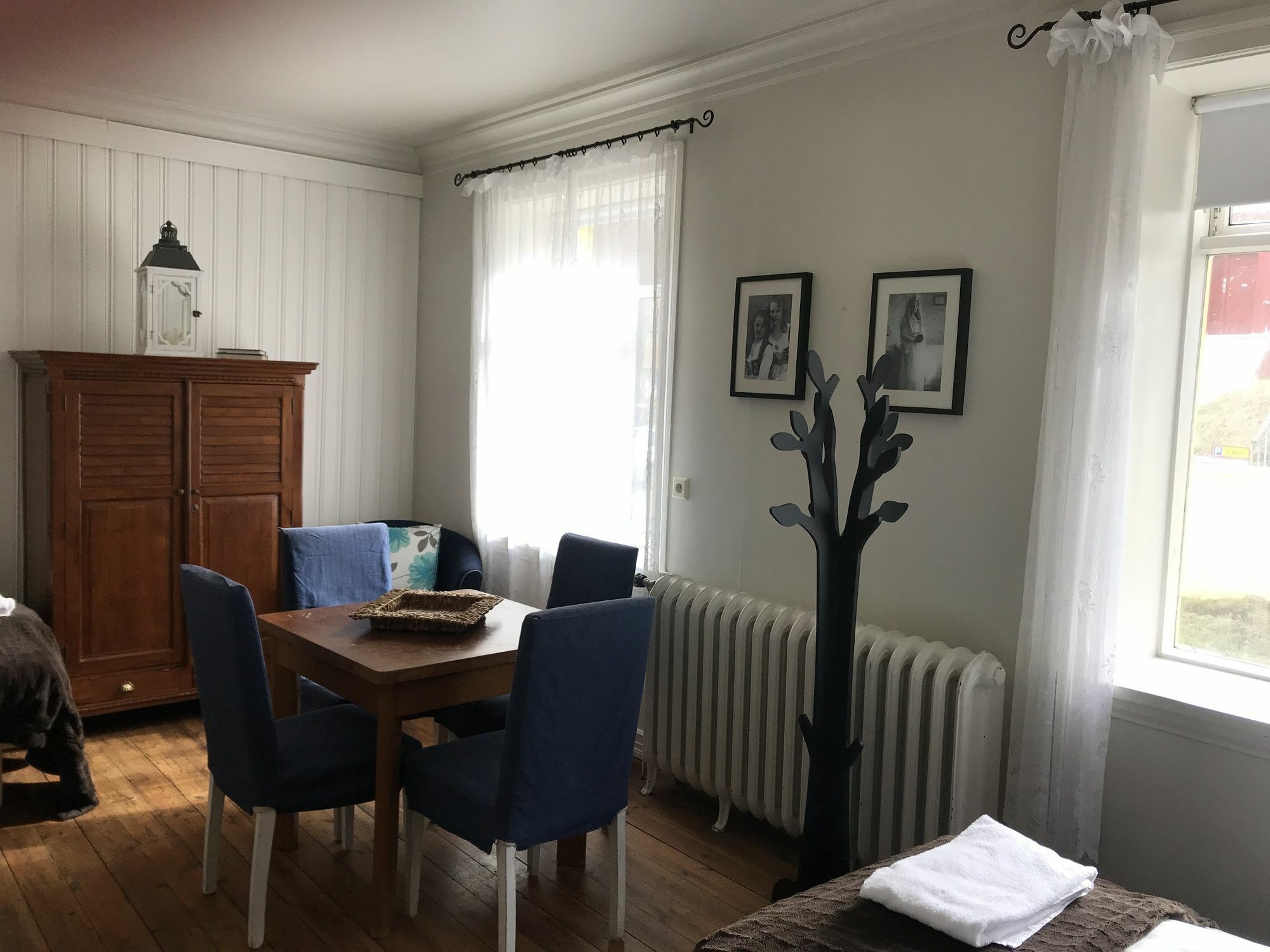 אקורירי Gula Villan Guesthouse מראה חיצוני תמונה
