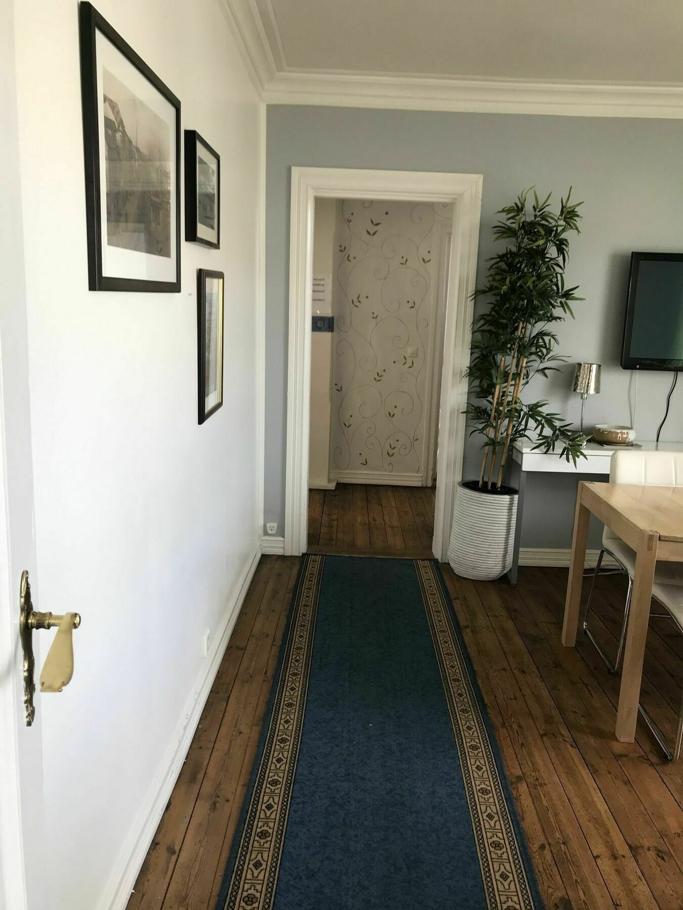 אקורירי Gula Villan Guesthouse מראה חיצוני תמונה